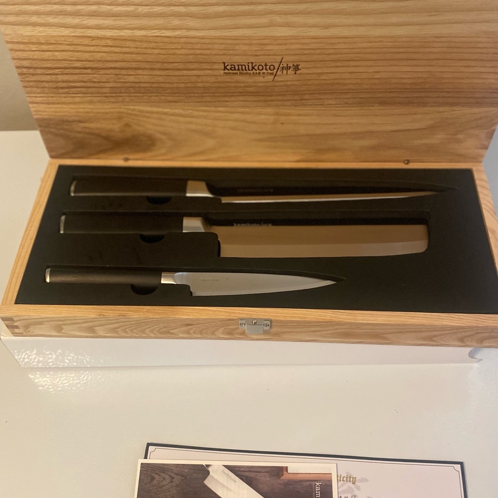 BRAND NEW in original case Kamikoto Knife set handcrafted Japanese Honshu steel.